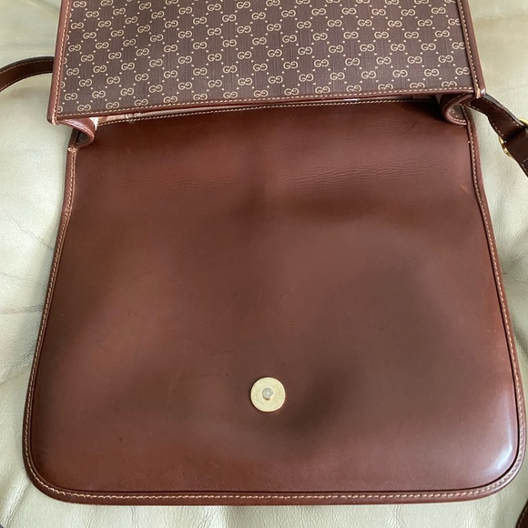 RARE Vintage Gucci Crossbody Bag Micro GG Brown Stripe Flap COA - Picture 11 of 16